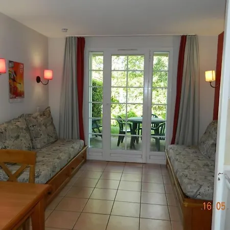 Holiday home Maisonnette Au Bord Du Lac