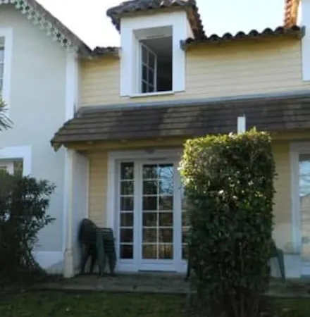 Maisonnette Au Bord Du Lac Marciac