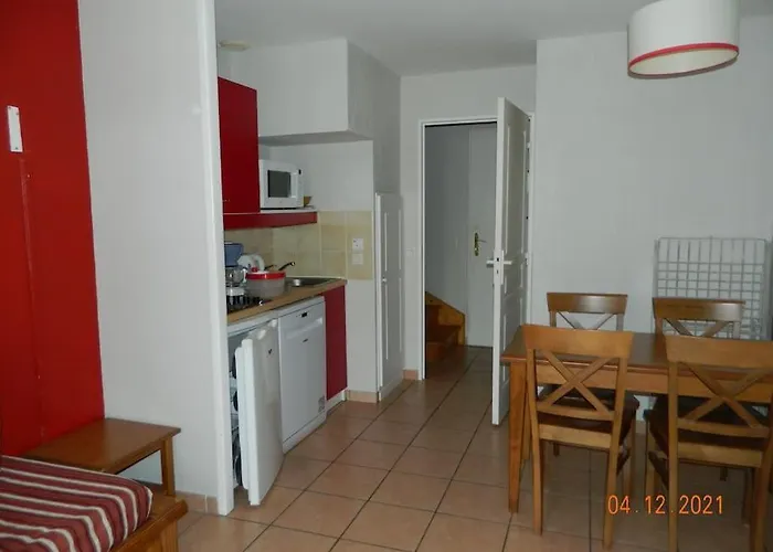 Maisonnette Au Bord Du Lac מרסיאק